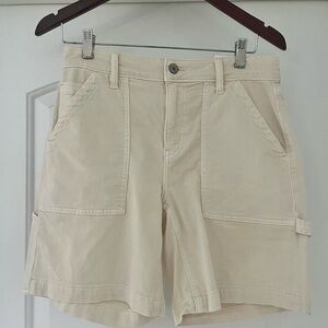 NWT American Eagle Women’s Cream Carpenter Shorts Size 4